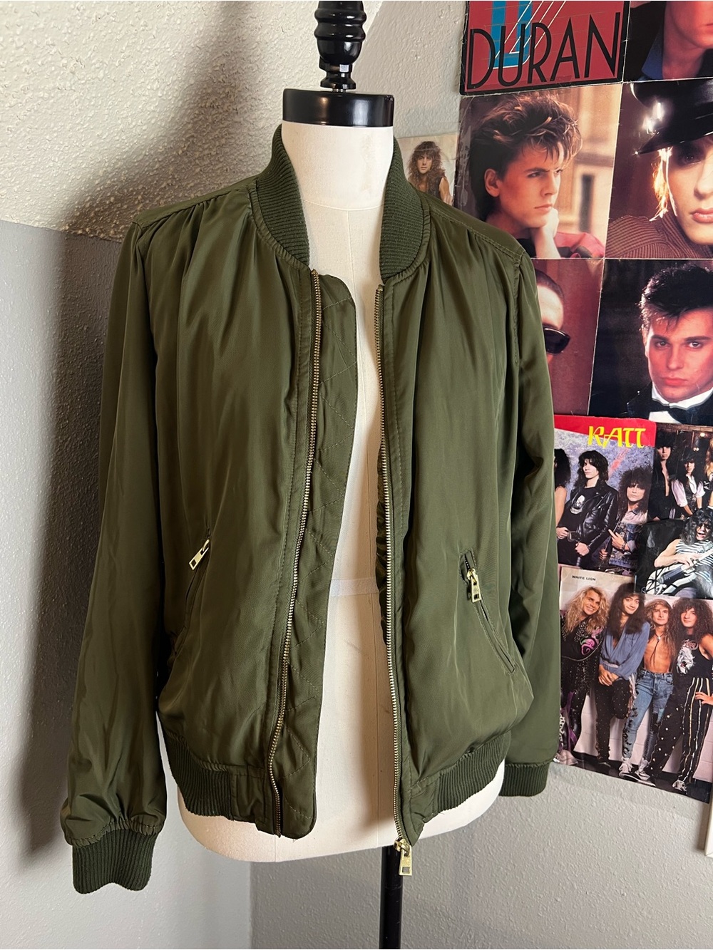 Velvet Heart Satin Quilted Jacket in Olive